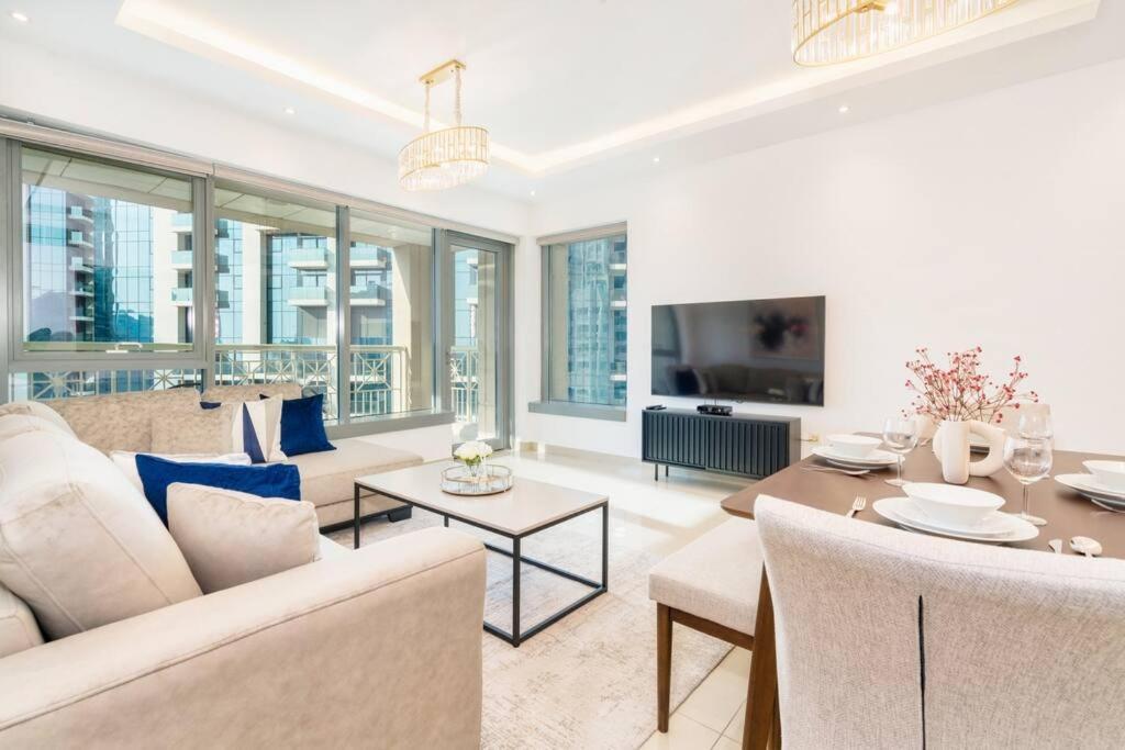 New! Luxury 3Bedroom With Spectacular Burj Views Downtown Dubaj Kültér fotó