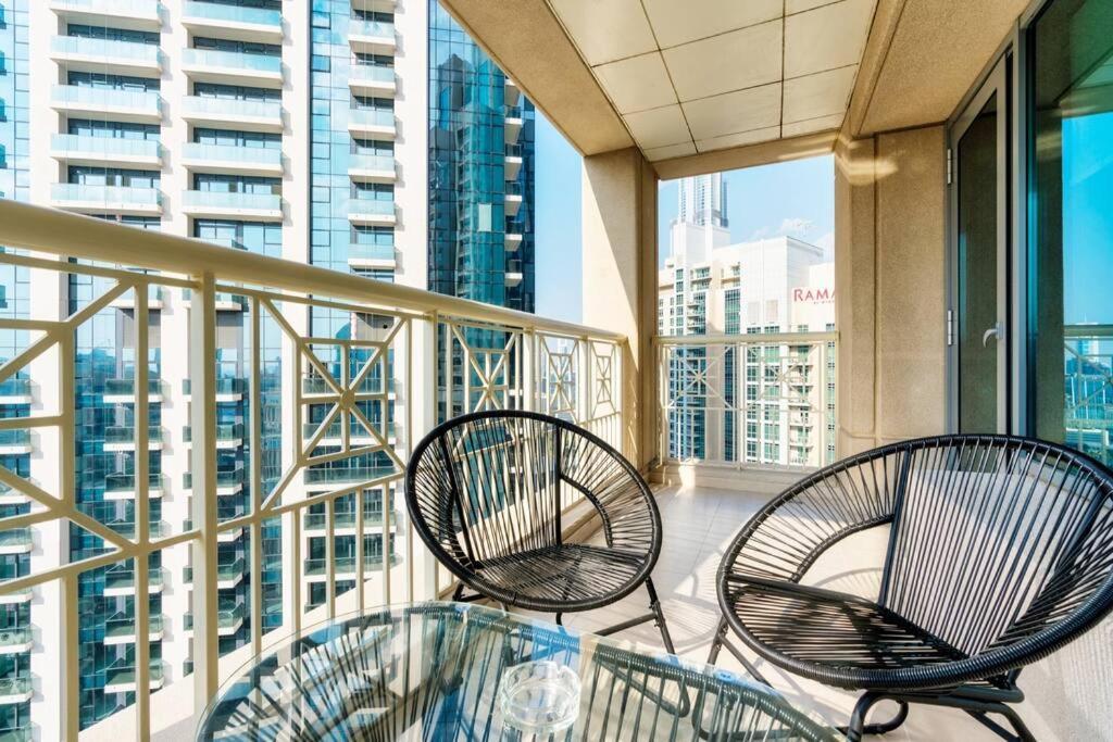 New! Luxury 3Bedroom With Spectacular Burj Views Downtown Dubaj Kültér fotó